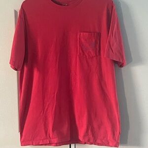 Vineyard Vines, Men, Size Medium, t-shirt. Red & blue